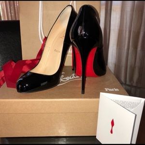 Christian Louboutin Dorrisima black pump size 40.5